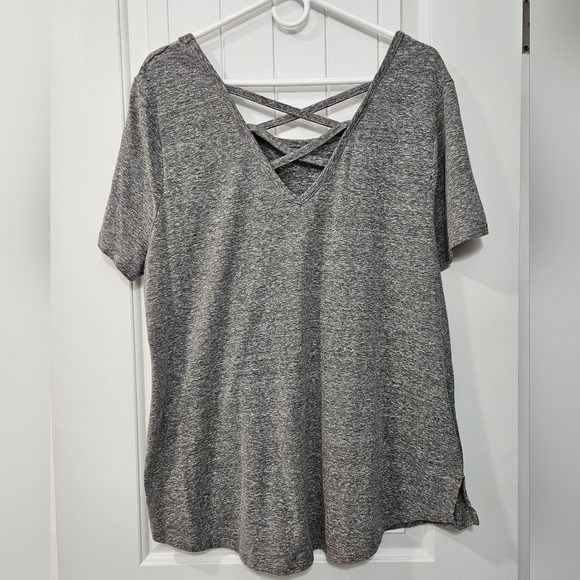 Livi Active Plus 18/20 Gray Tee with Cross Back and Colorful Print ALL FOR LOVE - Picture 2 of 6